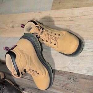 Women’s Tan Work Hiker Boots - Durable Waterproof Safety Style